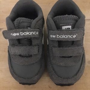 Baby Toddler New Balance gray sneaker shoes size 3